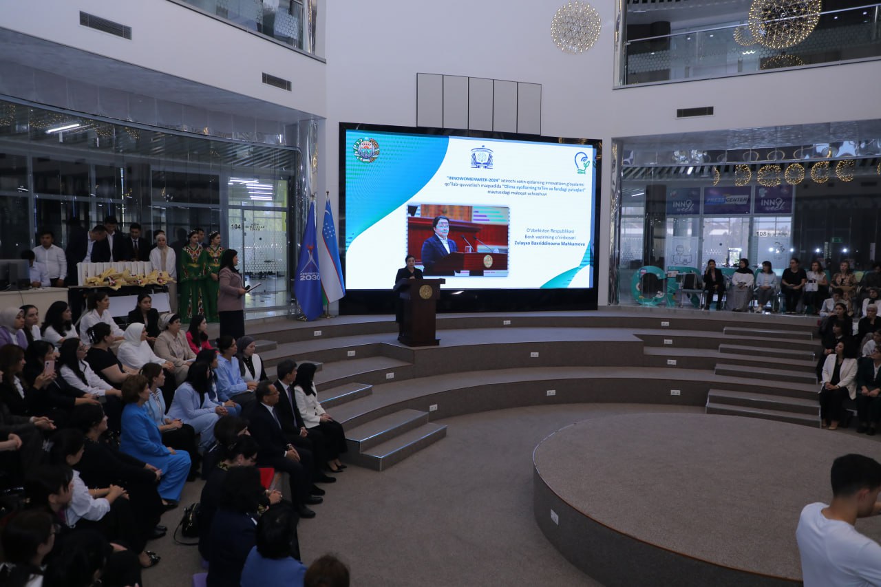 Tretyakov va Olya jinsiy aloqada Xotinni sikayotgan guruh jinsiy aloqa fotosurati